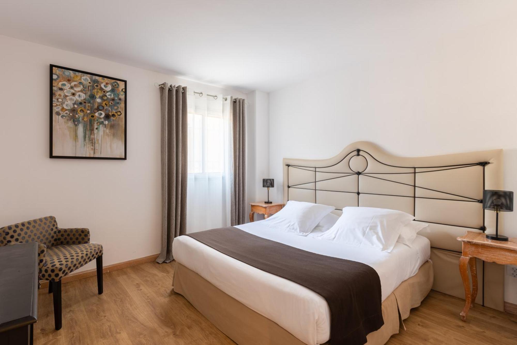 Le Mariana Hotel Calvi  Bagian luar foto